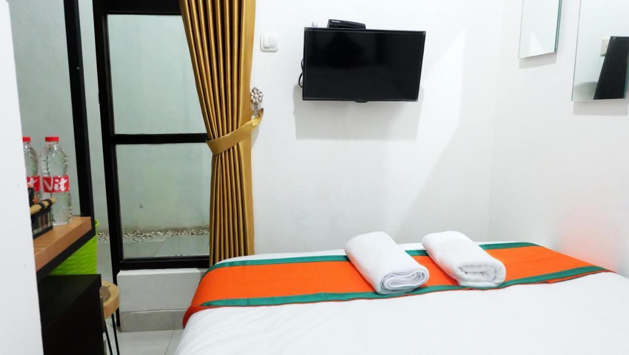 Hotel Jogja Kili Suci By Simply Homy Джок'якарта Екстер'єр фото