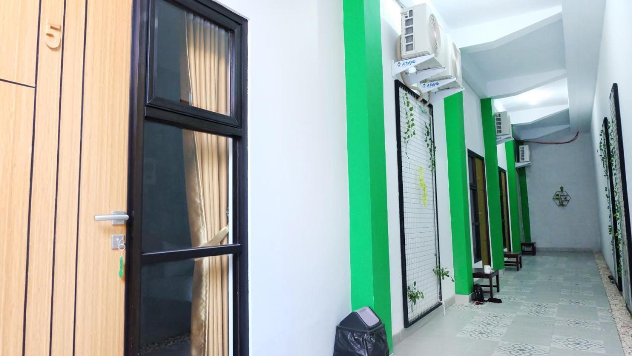 Hotel Jogja Kili Suci By Simply Homy Джок'якарта Екстер'єр фото