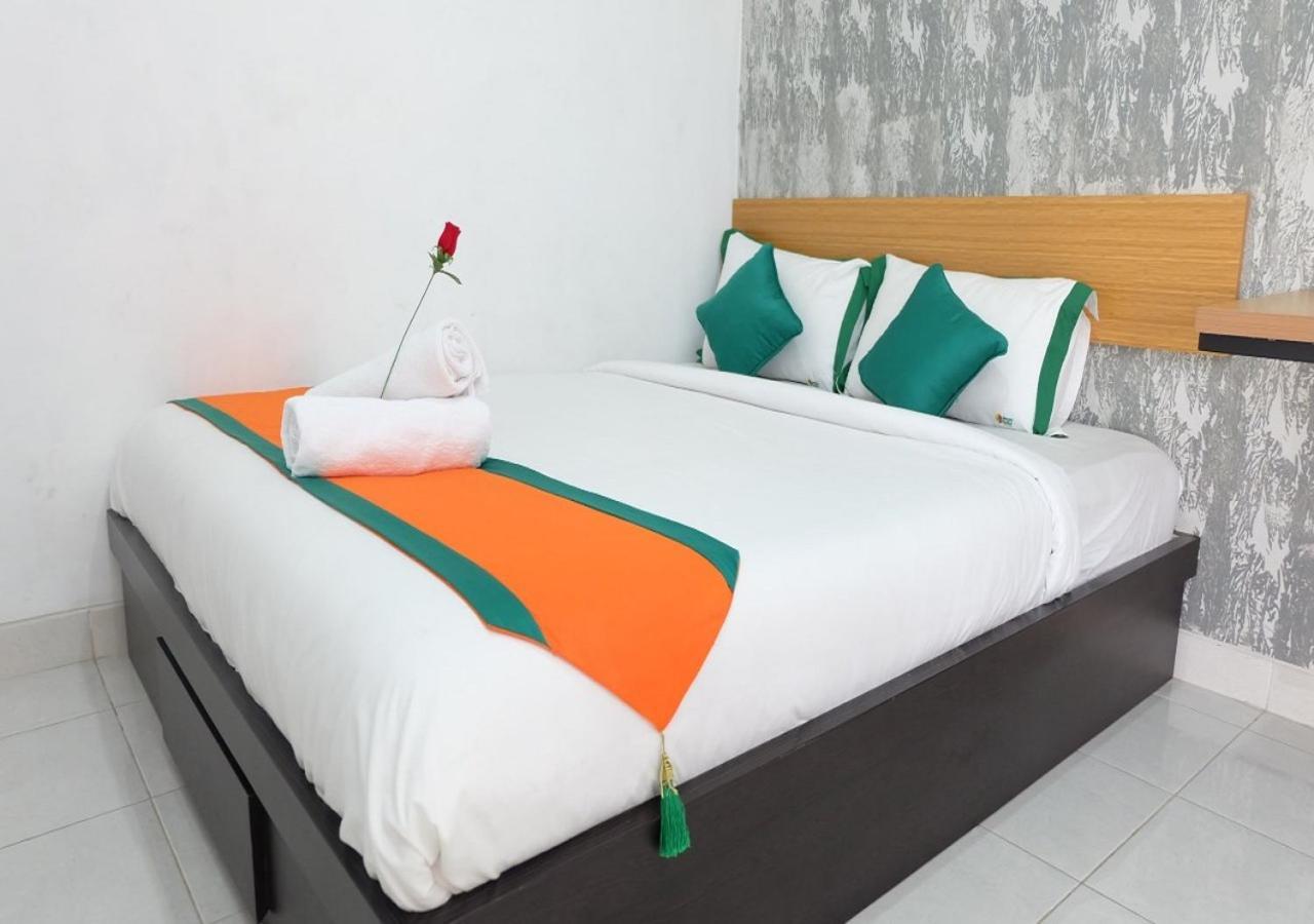 Hotel Jogja Kili Suci By Simply Homy Джок'якарта Екстер'єр фото